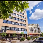 Kabaty 5 Apartamento *