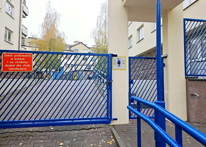 Appartement Kabaty 5 *